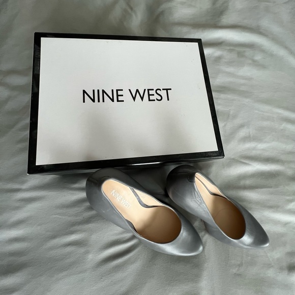 Nine West Rocha Heels - Picture 4 of 7